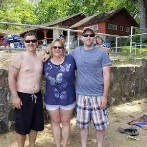 Meet your Posher, Robin